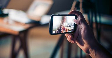 How to Use Video to Elicit Human Connection: An Interview with #SEJSummit Speaker Melissa Palazzo-Hart