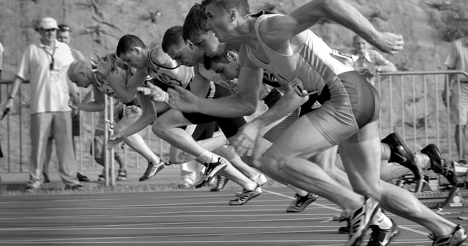 7 Reasons Solo Bloggers Outperform Company Bloggers in Influence